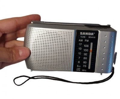 Radio AM/FM compacta. SD-0103